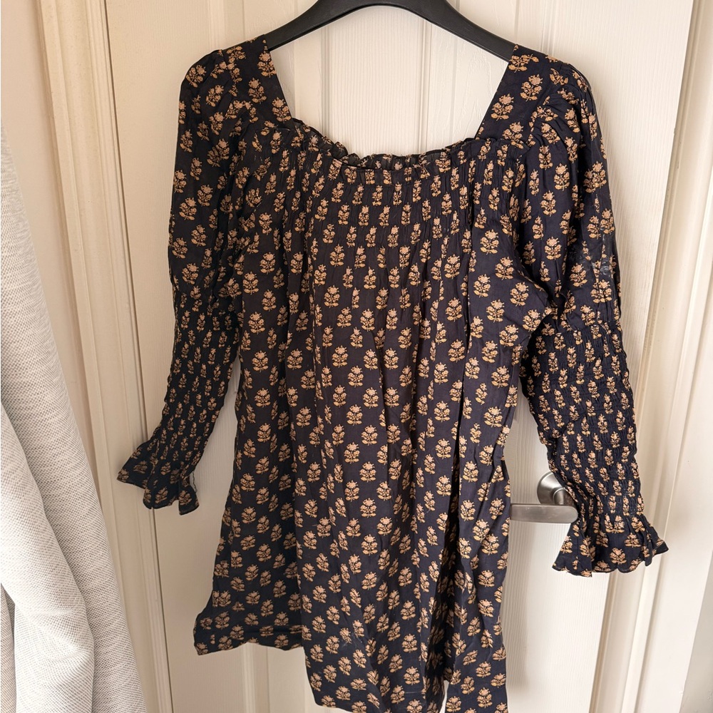 Doen Sabra Mini Dress with Gold Floral Motif - Picture 2 of 4
